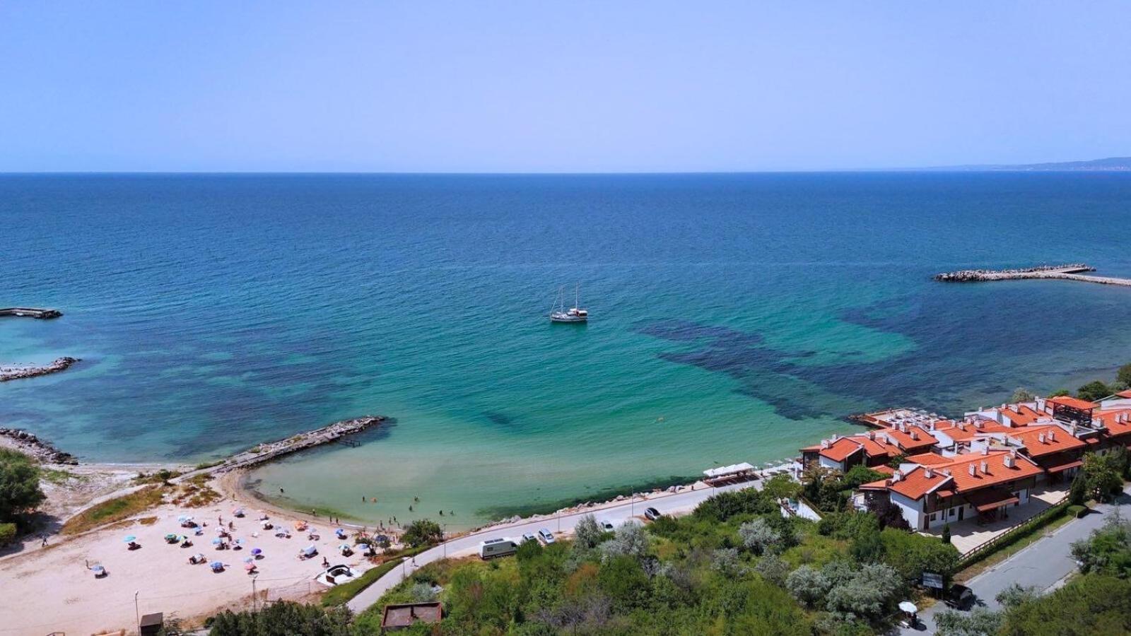 White Coast Beach Apartments Kavarna Exterior foto